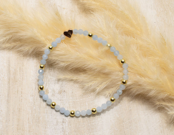 Aquamarin Armband, Personalisiert , 18K vergoldete Perlen, Namensarmband