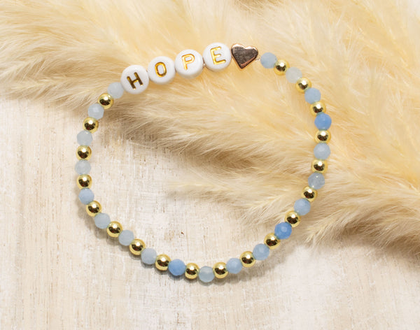 Aquamarin Armband, Personalisiert , 18K vergoldete Perlen, Namensarmband