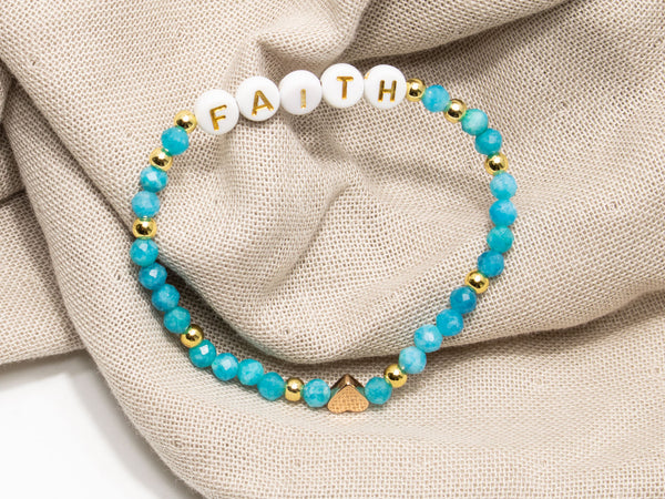 Blauer Chalcedon Armband, Personalisiert , 18K vergoldete Perlen, Namensarmband