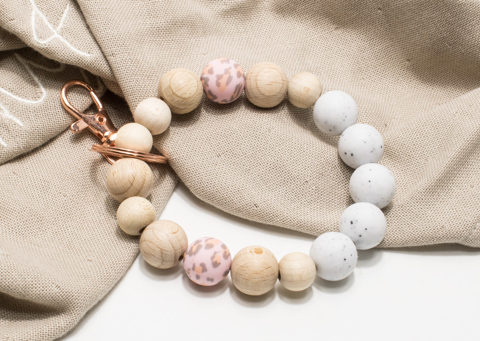 Schlüsselarmband Leo braun rosa, Armband für Schlüssel, Autoschlüssel