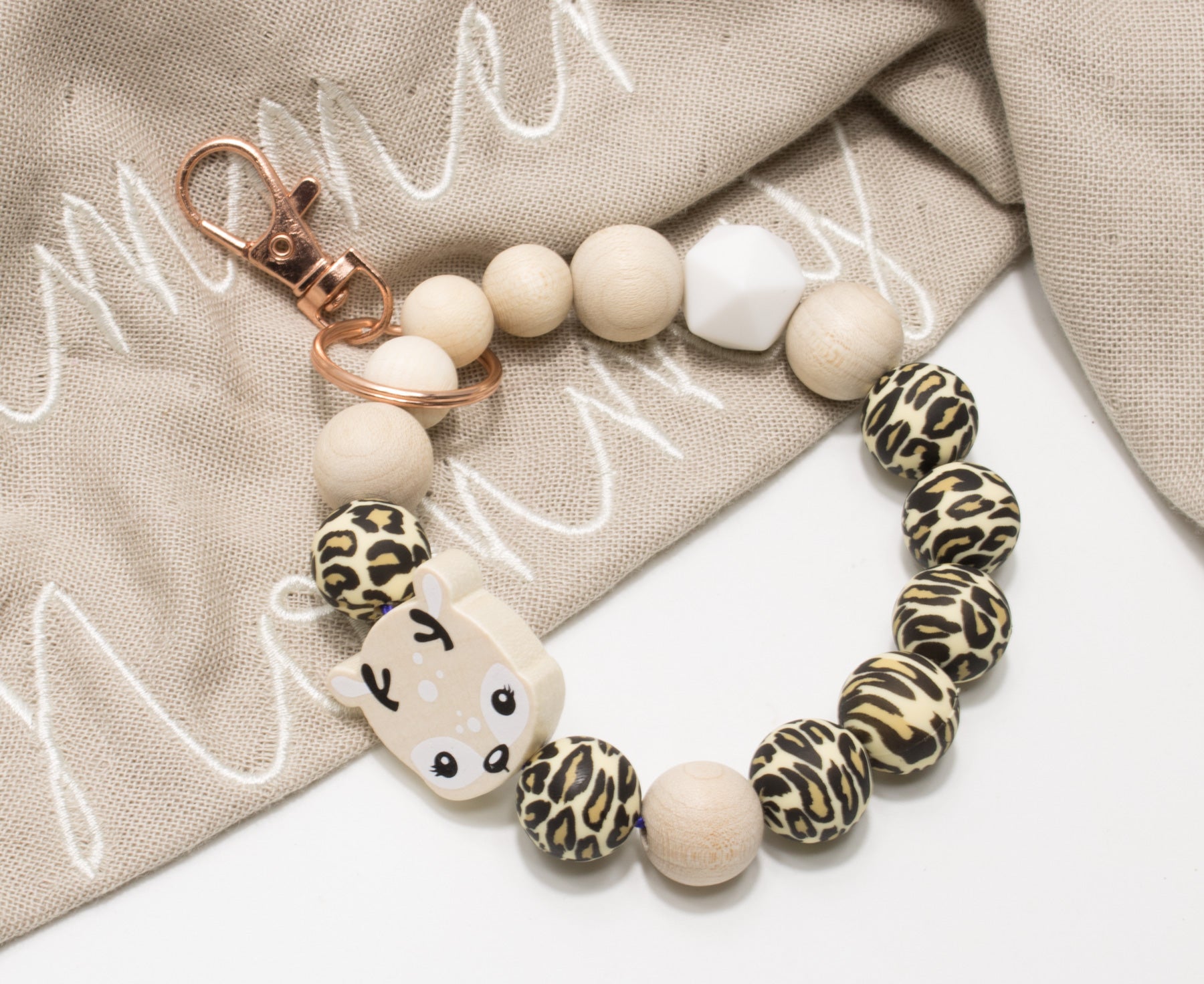 Schlüsselarmband Reh braun rosa, Armband für Schlüssel, Autoschlüssel Leo